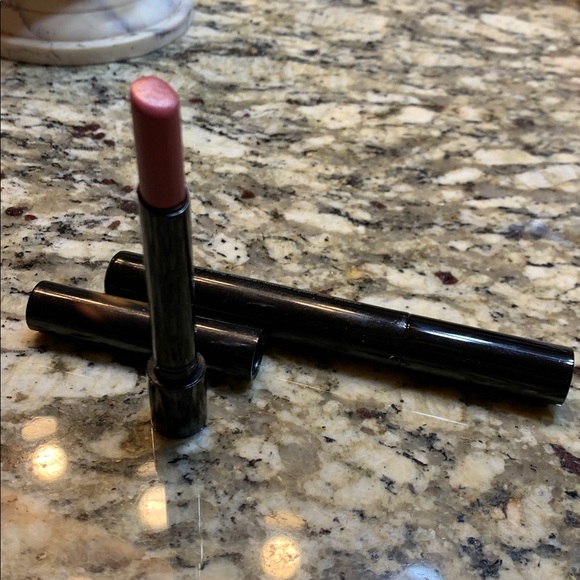 Victoria Beckham Sleek Black Future Mascara & Posh Lip - Picture 4 of 4